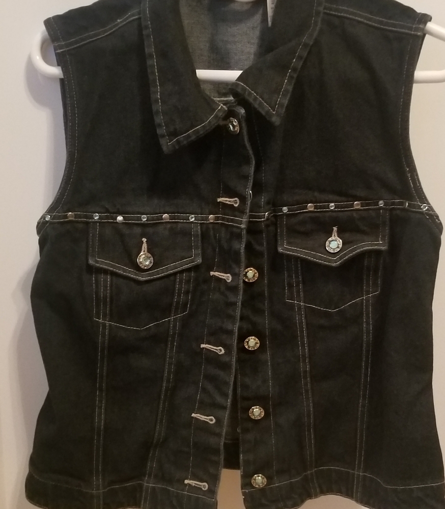 Denim Fitted Vest with Cute Bottons   Large